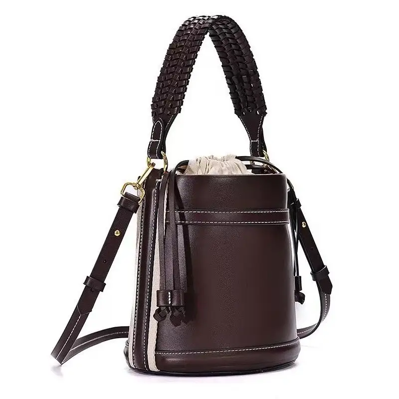 Bottega Veneta Bucket Bag — photo 4 of 5