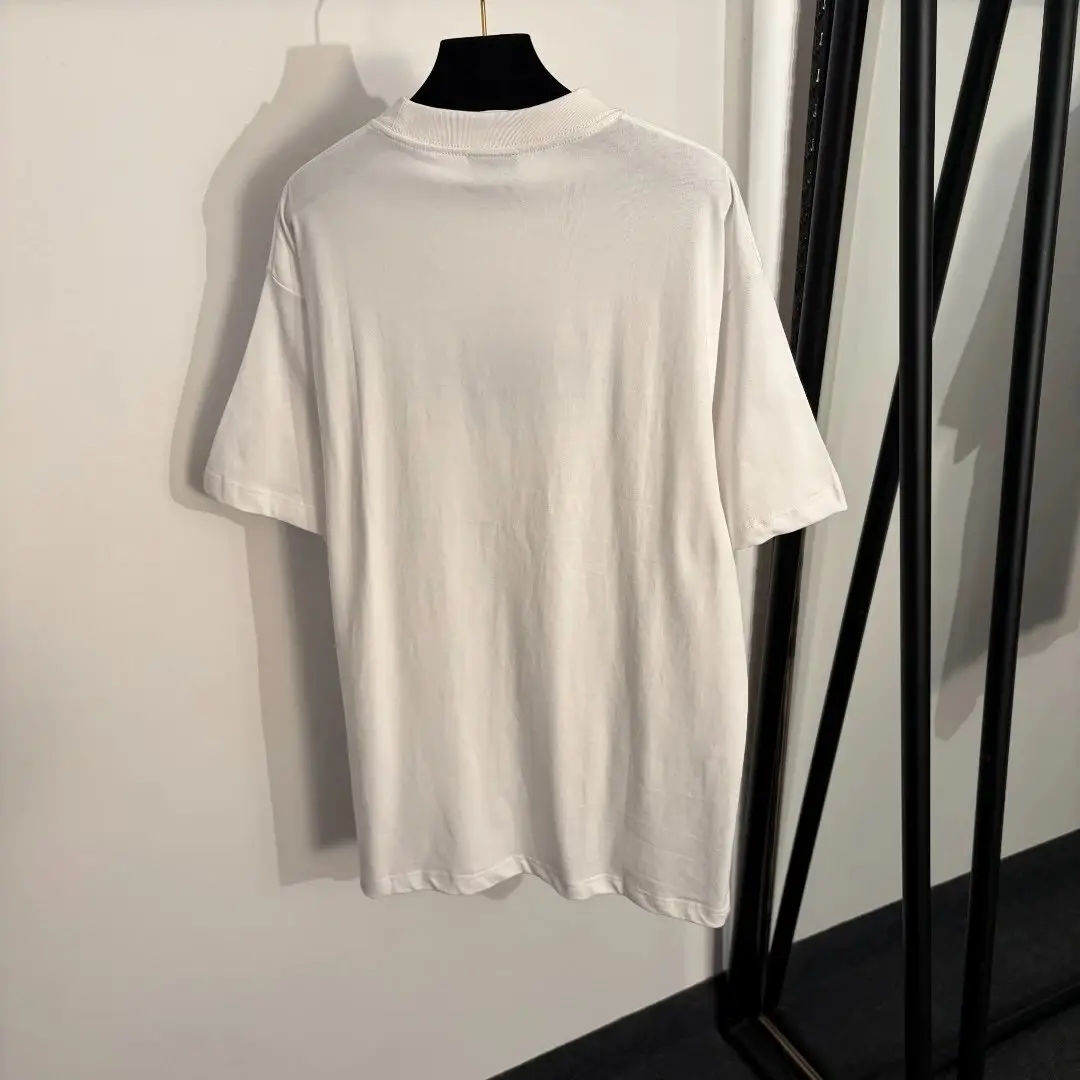 Design T Shirt — photo 2 of 5