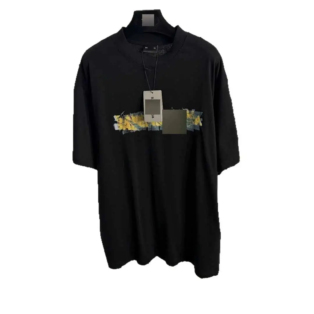 Design T Shirt — photo 5 of 5