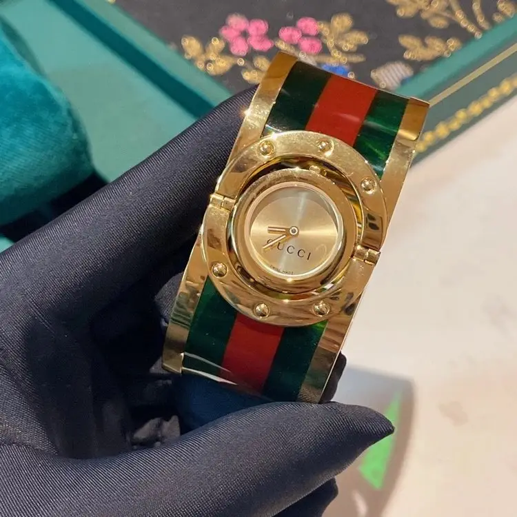 Gucci Quartz Watch — photo 6 of 9